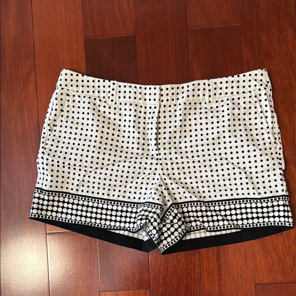 Polka Dot Women's 4” Shorts size 14